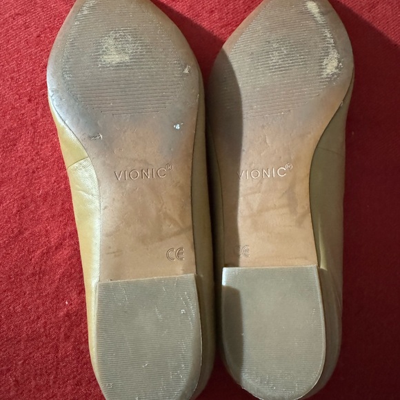 Vionic flats - Picture 8 of 8